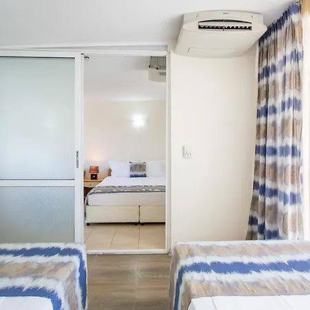Готель Longosa 4*