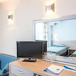 Отель Longosa 4*